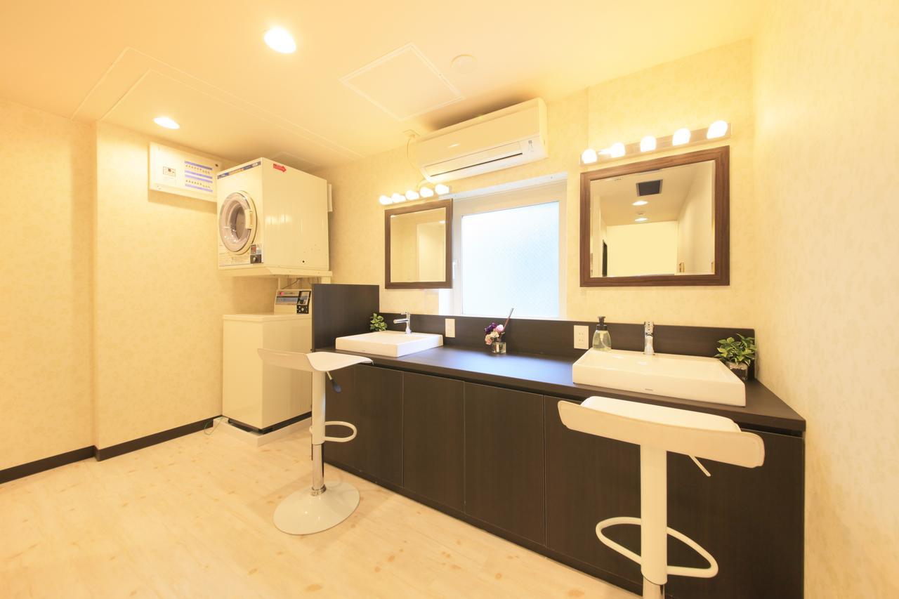 Centurion Cabin & Spa Tōkyō Extérieur photo