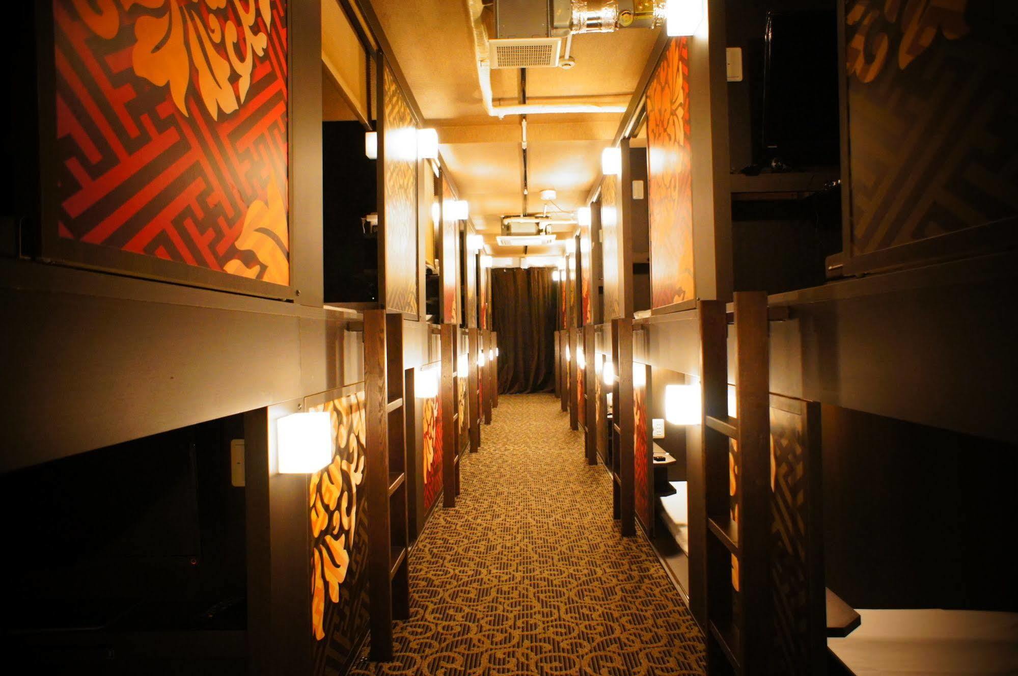 Centurion Cabin & Spa Tōkyō Extérieur photo